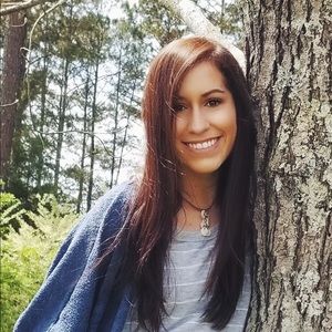 Meet your Posher, Abby